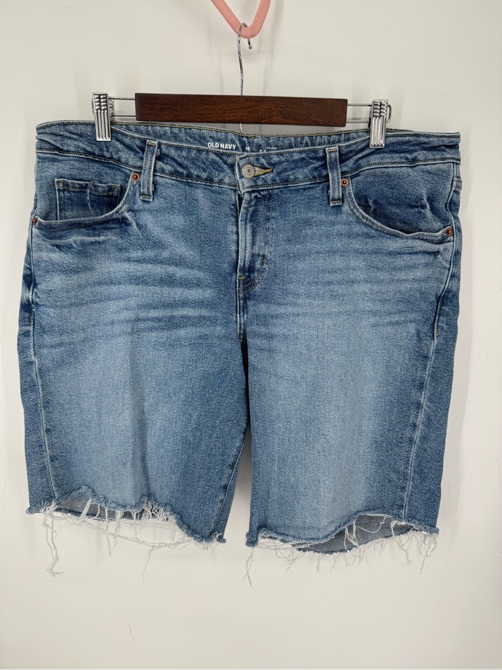 Old Navy Women's Low Rise O.G. Loose Denim Jean Shorts Raw Hem Plus Size 16